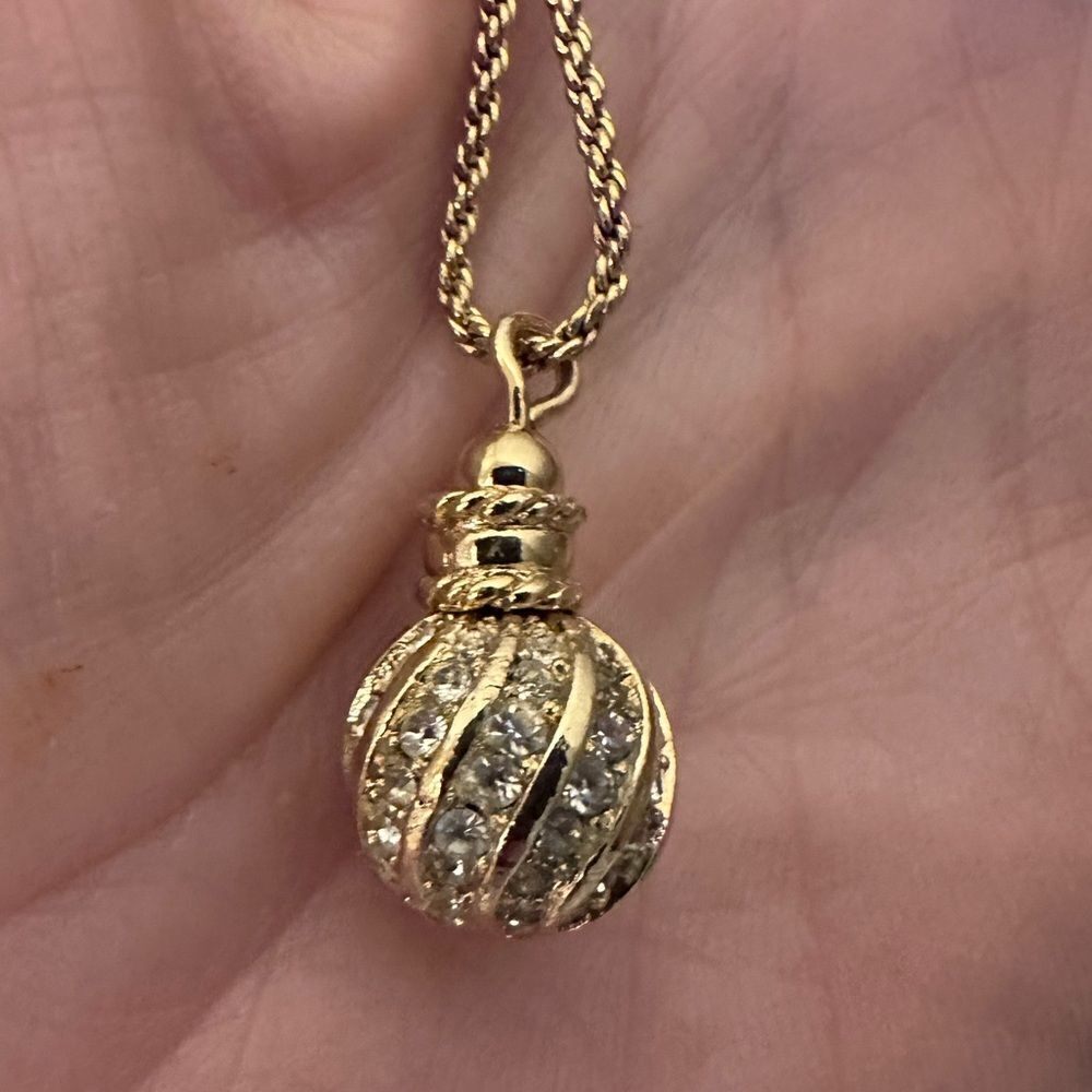 ✨ Stunning Christian Dior Vintage Gold Crystal Ball Necklace ✨ - Picture 5 of 5